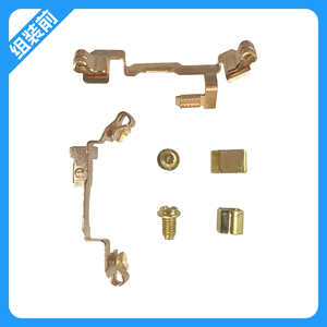 五金件装铜片锁螺丝-非标自动化定制-伟美科